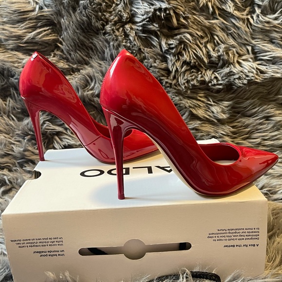 Aldo Stessy Patent Red High Heel Pumps - Picture 5 of 11